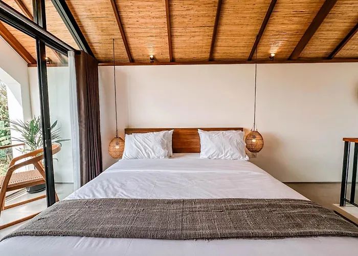 Villa Golden Hour - Paradiso Kerobokan